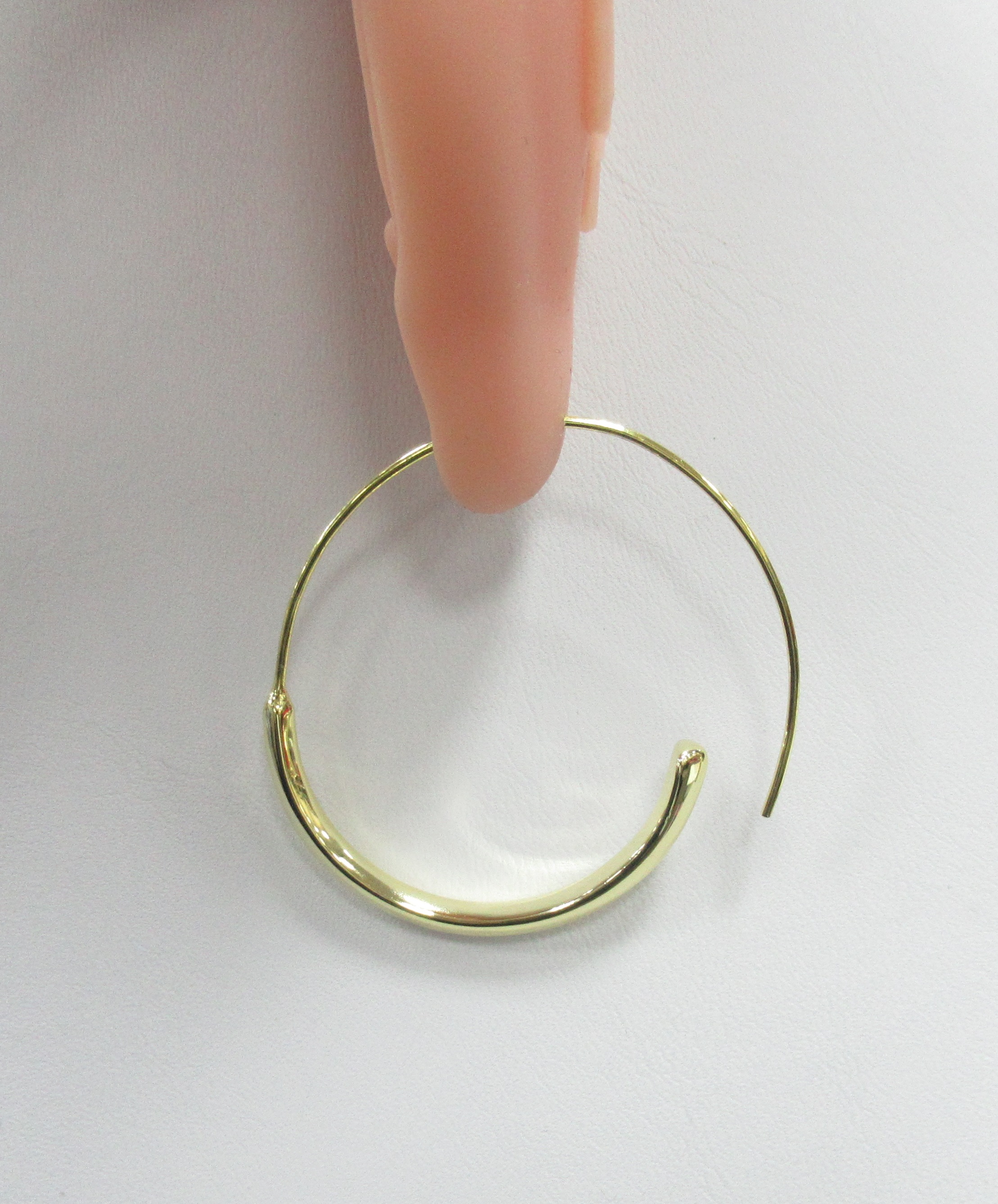 Серебряные серьги 925 пробы;